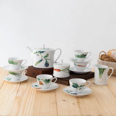 kyoka_shunsai_teaset_5a630d9c81f4467c9e07ae9bede1df1e_large.jpg